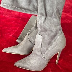 BRAND NEW‼️‼️Chic Gray Heel Knee High Boots for Women